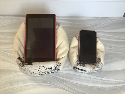 Skull Crow X2 - beanbag lap Cushion stand Ipad Tablet Kindle holder stand - Image 1 of 4