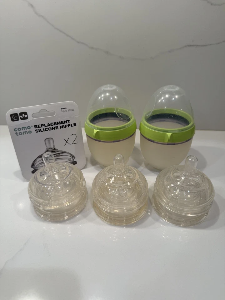 Como Tomo Baby Bottles Lot 2 bottles and 8 Nipples (2x Slow, 2x Med, 4x Fast)  - Image 1 of 1