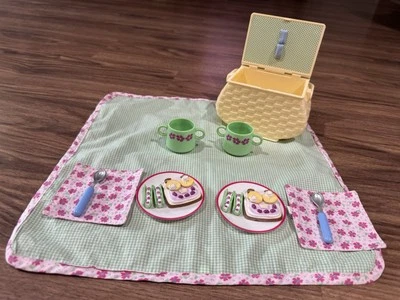 American Girl Bitty Baby Treats for Two Picnic Basket 2009 - Juego completo Foto 1 de 4