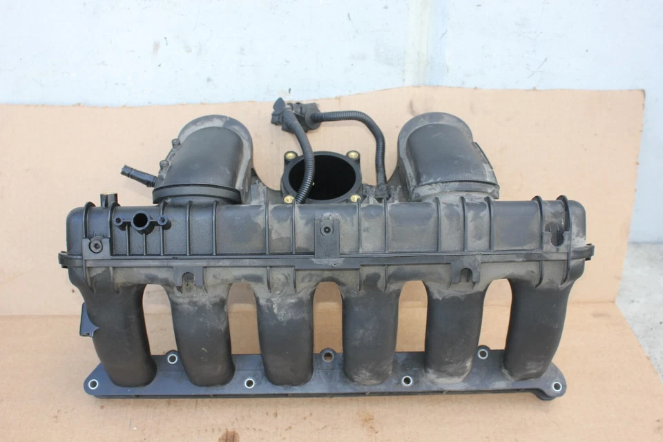 Coletor de entrada de ar motor BMW 528I E60 2008-2010 FABRICANTE DE EQUIPAMENTO ORIGINAL 754802807 - Imagem 1 de 4