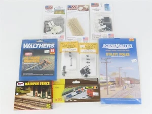 LOT of 10 HO Scale Atlas/Walthers/AMModel Utility Poles/Fence/Building Packs - Picture 1 of 11