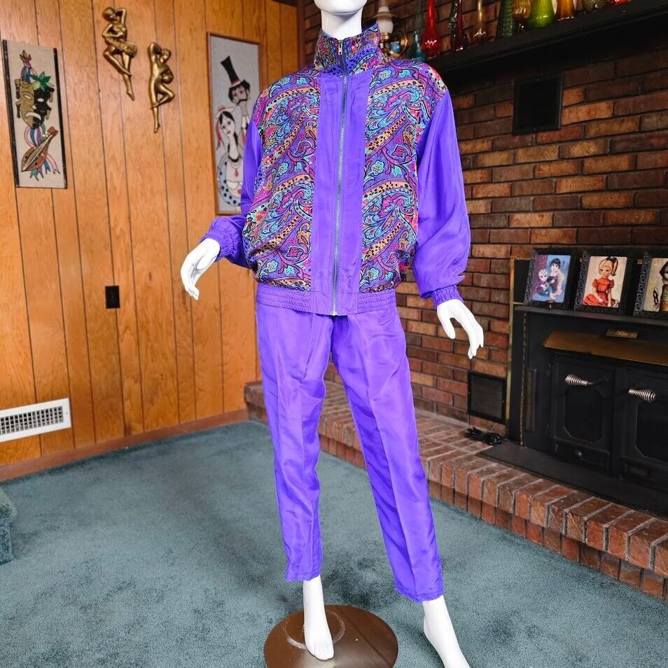 Purple 1990s Vintage Sweats & Tracksuits for Women for sale Purple 1990s Vintage Sweats & Tracksuits for Women for sale