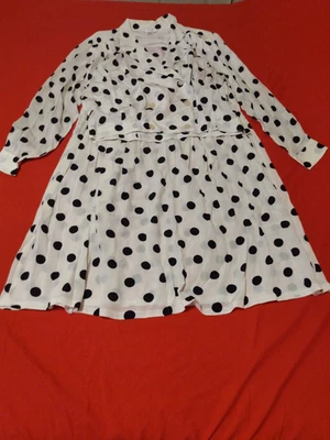 Coordinated separates white, black polka dot top size 12 skirt size 10 - Image 1 of 4