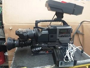 JVC KY-D29 with BR-S422U - Picture 1 of 8