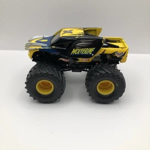 Hot Wheels Wolverine Monster Jam Truck scala 1/64 - Foto 1 di 7