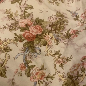 Vintage Pair Floral Scene Ditsy Pink Mix Lined Cotton Curtains W 136 x L 108cm - Picture 1 of 24