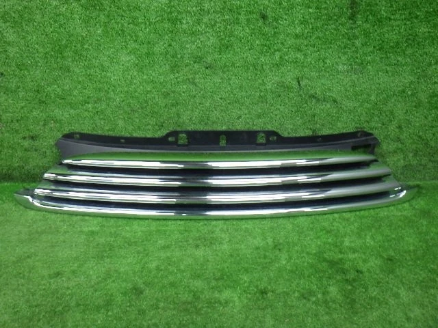 BMW MINI Cooper Clubman R55 2011 CBA-ZF16 RHD parrilla delantera usada Foto 1 de 4