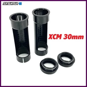 SR SUNTOUR XCM Forcella Anteriore Ricambi Riparazione 30mm Stanch Tergicristallo Guarnizione Olio Polvere - Foto 1 di 30