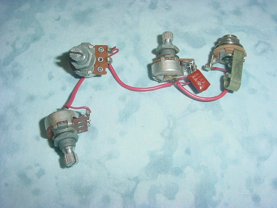 Arnés de cableado sin soldadura precableado para guitarra 500K ollas / conector de salida Foto 1 de 1