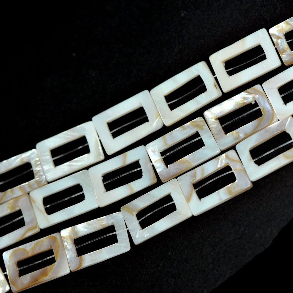 V1-04 - 30x20 MM PERLMUTT FENSTER STRANG NATURFARBEN - Bild 1 von 1