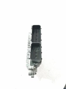 P30650677 centralina motore VOLVO V50 FAMILIAR 2.4 MOMENTUM 2004 1278880 - Foto 1 di 18