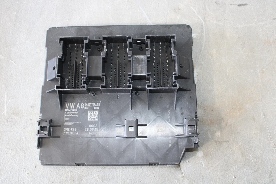 Módulo de control de carrocería VW Tiguan Comfort 5K0937086AB garantía de por vida Foto 1 de 2