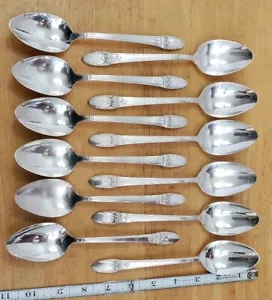 LOTTO DI 12 CUCCHIAI VINTAGE 1937 PRIMO AMORE 💘 🥰 PLACCATO ARGENTO POSTO/ZUPPA OVALE 🍲 - Foto 1 di 8