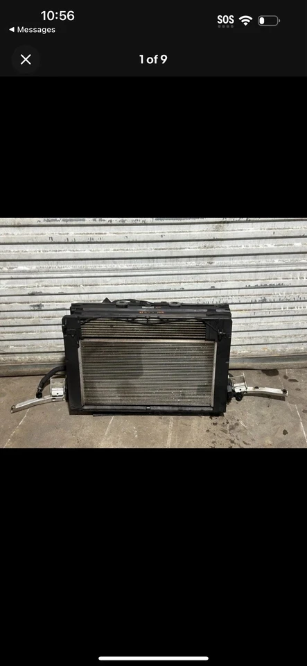 Paquete de radiadores BMW M6 2012-2019 Foto 1 de 4