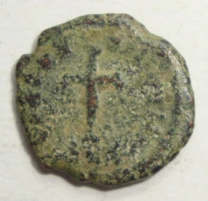 THEODOSIUS II NUMMUS WITH CROSS 425-435 ANCIENT ROMAN WORLD COIN 1.09g - Picture 1 of 2