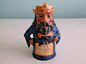 Staffordshire Personaggio Brocche / Tazza Toby Re Medioevale di Manor - Foto 1 di 6
