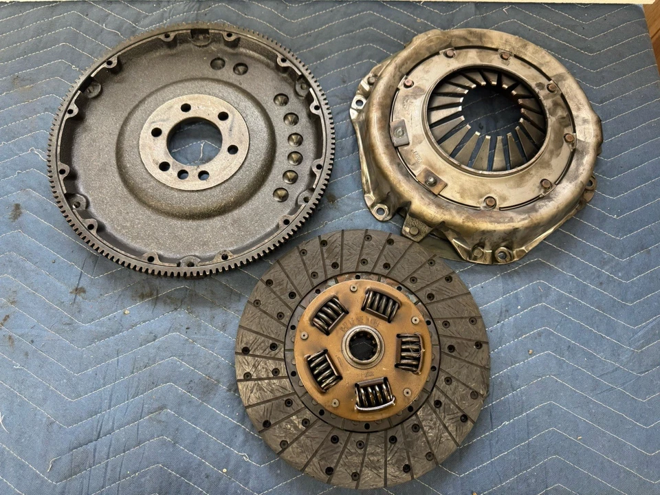 1963-1981 Corvette Manual Transmission Flywheel, Clutch & Pressure Plate #4605E - Image 1 of 4