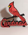 Affichage du logo de bureau imprimé en 3D des Cardinals de St. Louis
