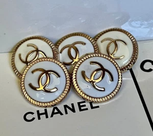 Set 5 Knöpfe Chanel CC Ersatzknöpfe Ø 20 mm Metall Knöpfe Knopf Logo Gestempelt - Bild 1 von 8