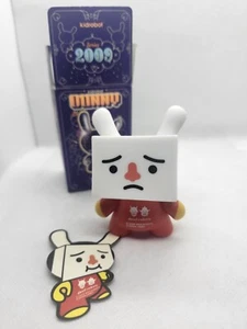 Kidrobot 3" Dunny GOOD LUCK Serie 9 - DEVILROBOTS "RED TOFU" Vinile con SCATOLA - Foto 1 di 2