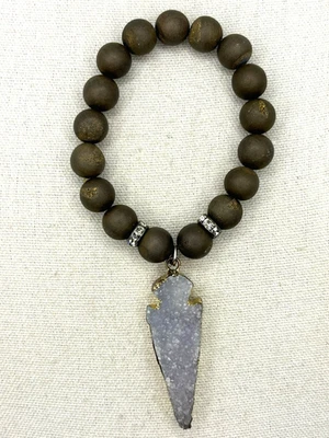 Matte Green Druzy Bead Gold Lined White Quartz Arrowhead Charm Stretch Bracelet - Image 1 of 4