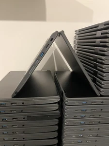 Lenovo 300e 2nd Gen Touch Screen Fast Laptop - Picture 1 of 9