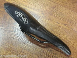SELLE ITALIA BLACK PERFORATED RACING SADDLE - Picture 1 of 5