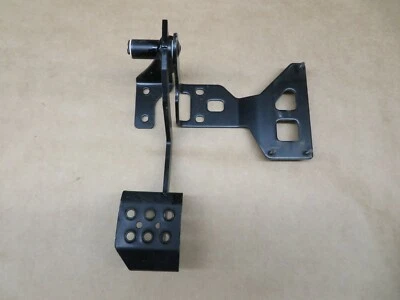 OEM 2014-19 POLARIS RGR RANGER CREW 570 900 1000 XP PEDAL DE FREIO E MONTAGEM   - Imagem 1 de 4