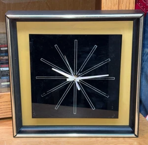 Reloj de Pared MCM Bulova Sunburst Starburst De Colección Raro Funciona con Batería Como Encontrado - Imagen 1 de 3