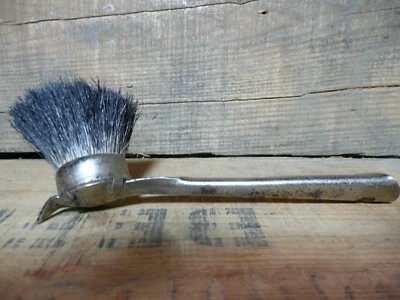 Cepillo para limpiar zapatos Parks & Parks Inc. Foto 1 de 4