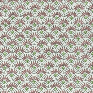 Textiles français Tejido PROVENÇAL SCALES - Marfil, Rosa Rosa, Verde y Blanco - Imagen 1 de 3