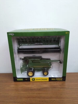 1/32 Ertl John Deere 9860 Combine W/ Duals, Corn & Bean Heads - Image 1 of 4