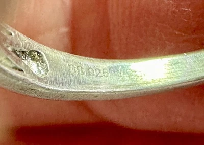 纯银 925 带微型正品钻石戒指 尺寸 6.75 — 第 1/4 张图片