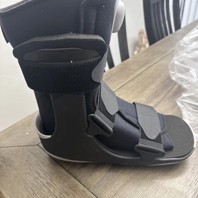 Ovation Gen 2  Pneumatic short walk brace Sz XL  - Image 1 of 4