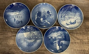 B&G Copenhagen Porcelain Plates Lot Of 5 Christmas Denmark Blue & White - Picture 1 of 15