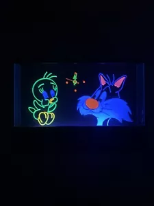 VINTAGE 1980s 1990s Looney Tunes TWEETY SYLVESTER Neon BLACKLIGHT Clock Gemini - Picture 1 of 6