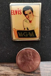 Vintage Elvis Presley Memorabilia WHITE MGM Pin - Picture 1 of 2