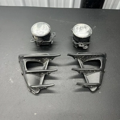 Toyota 86 TRD 2019 OEM juego de luces antiniebla delanteras izquierda y derecha y bisel Foto 1 de 4