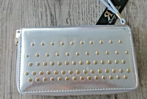 NEU MIT ETIKETT REBECCA & RIFKA DOPPELREISSVERSCHLUSS SILBER MIT NIETENBESATZ ARMBAND ORGANIZER GELDBÖRSE - Bild 1 von 3