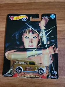 2018 Hot Wheels 50TH ANNIVERSARY. DC Wonder Woman '67 Austin Mini Van Alex Ross  - Picture 1 of 4