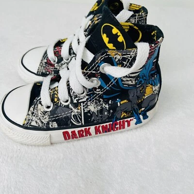 Zapatos Converse High Top Niños Pequeños DC Caballero Oscuro Batman Prendas para el torso altas Talla 5 #741284F Foto 1 de 4