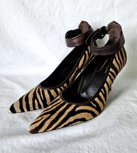 Donna Karan Women Leather Ankle Strap Tiger Animal Print Pumps Black/Latte 8.5 B - Picture 1 of 13