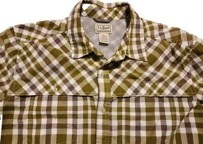 LL Bean Men Large Short Sleeve Cotton Polyester Vented Fishing Shirt Green Plaid - Image 1 of 4