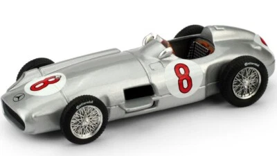 MODELLINO AUTO F1 STATICO BRUMM MERCEDES FANGIO 1955 #8 WINNER DUTCH GP 1/43 - Immagine 1 di 4