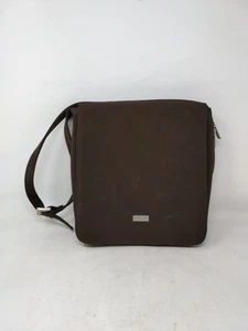 Wonderbag Messenger Bag Multi-Compartment Pocket Storage 100% Nylon - Picture 1 of 6