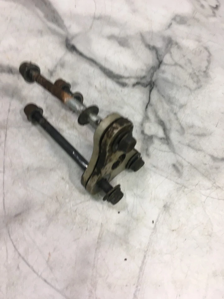 02 GasGas Gas Gas EC 400 EC400 FSE engine motor mount brackets bolts Foto 1 de 3