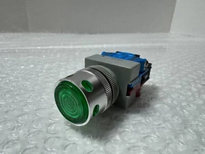 Izumi Idec ALW 24V DC Green Push button - Picture 1 of 4