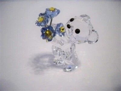 SWAROVSKI KRIS BEAR FORGET-ME-NOT 5427993 - Image 1 of 4