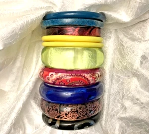 Plastic Lucite Bangle Bracelets Paisley Foil Marbled Clear Solid Lot of 10 - Picture 1 of 6