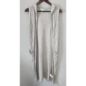 Cupcakes and cashmere hooded gray long sleeveless cardigan sweater with tassles - Picture 1 of 8